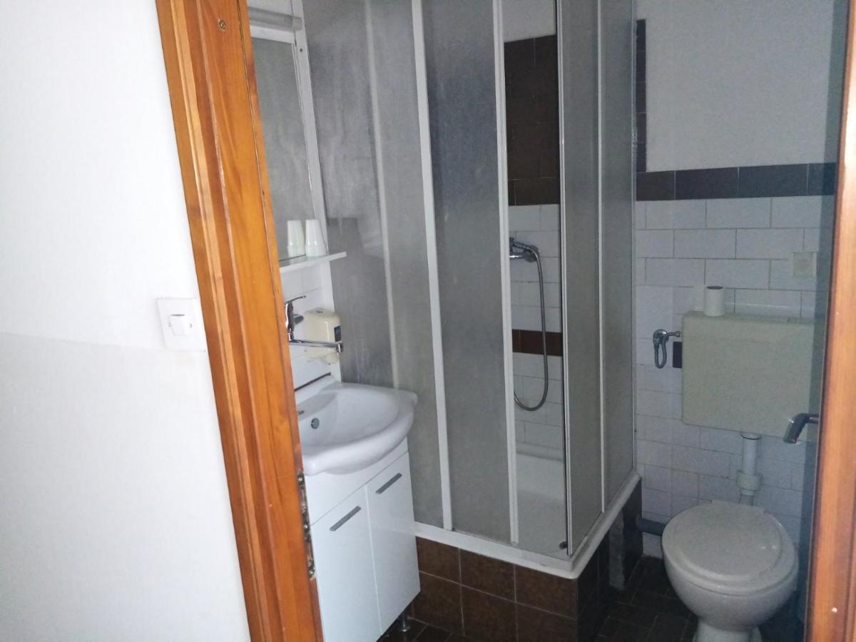 Appartamento Jasna1 Knin Esterno foto